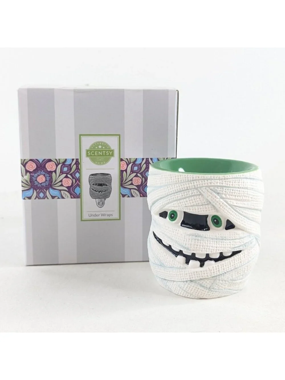 Scentsy Under Wraps Mummy Wax Warmer Plug In Halloween Decor NEW